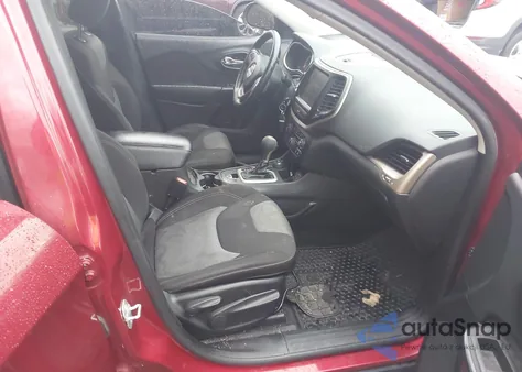 2014 Jeep Cherokee Latitude z USA, uszkodzony, nr VIN 1C4PJMCS1EW298580